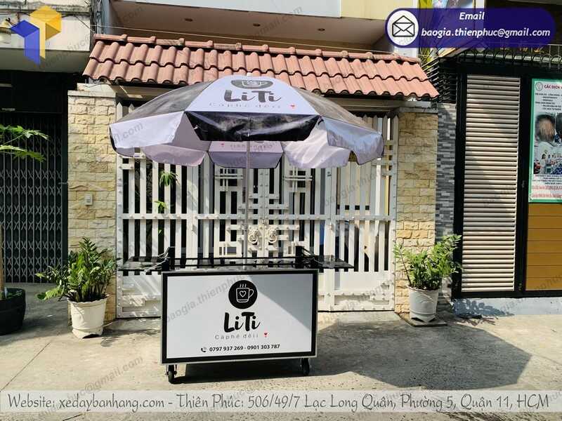 Trang trí xe bán cafe có gắn dù giá rẻ theo yêu cầu tại TPHCM